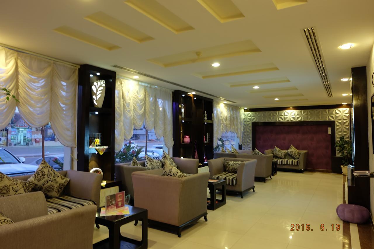 Talin Star Suites Ar Riyad Esterno foto