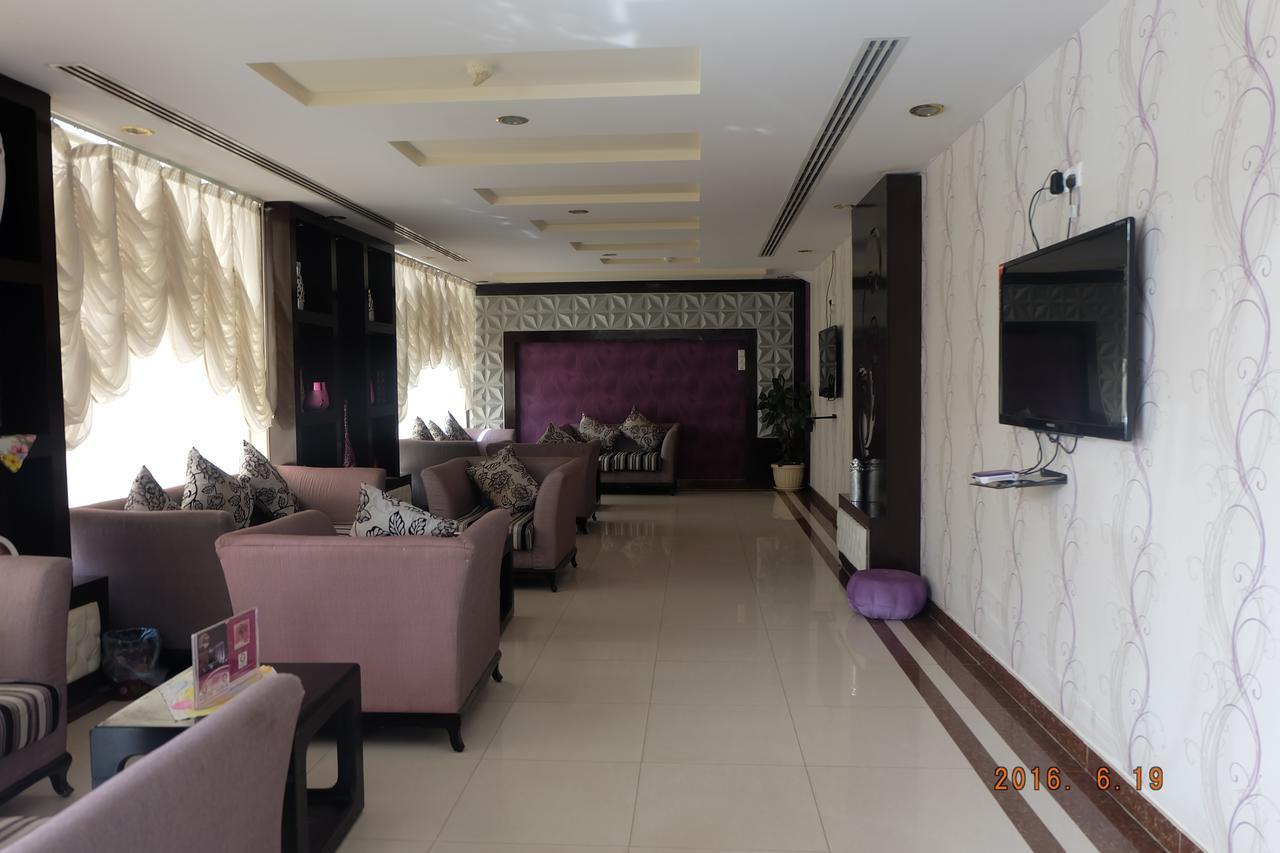 Talin Star Suites Ar Riyad Esterno foto