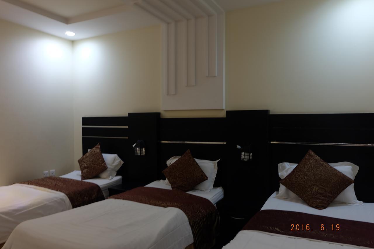 Talin Star Suites Ar Riyad Esterno foto