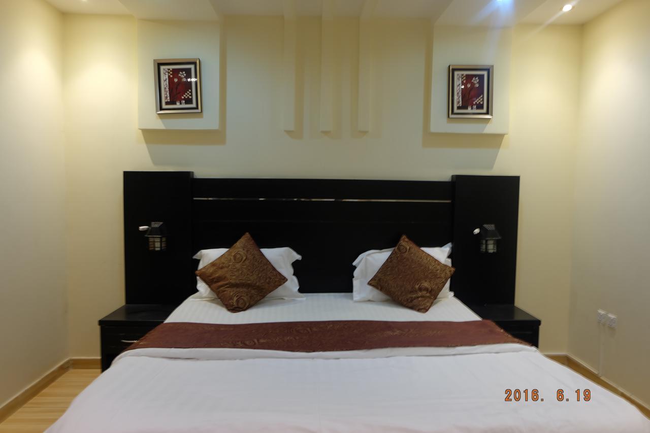 Talin Star Suites Ar Riyad Esterno foto